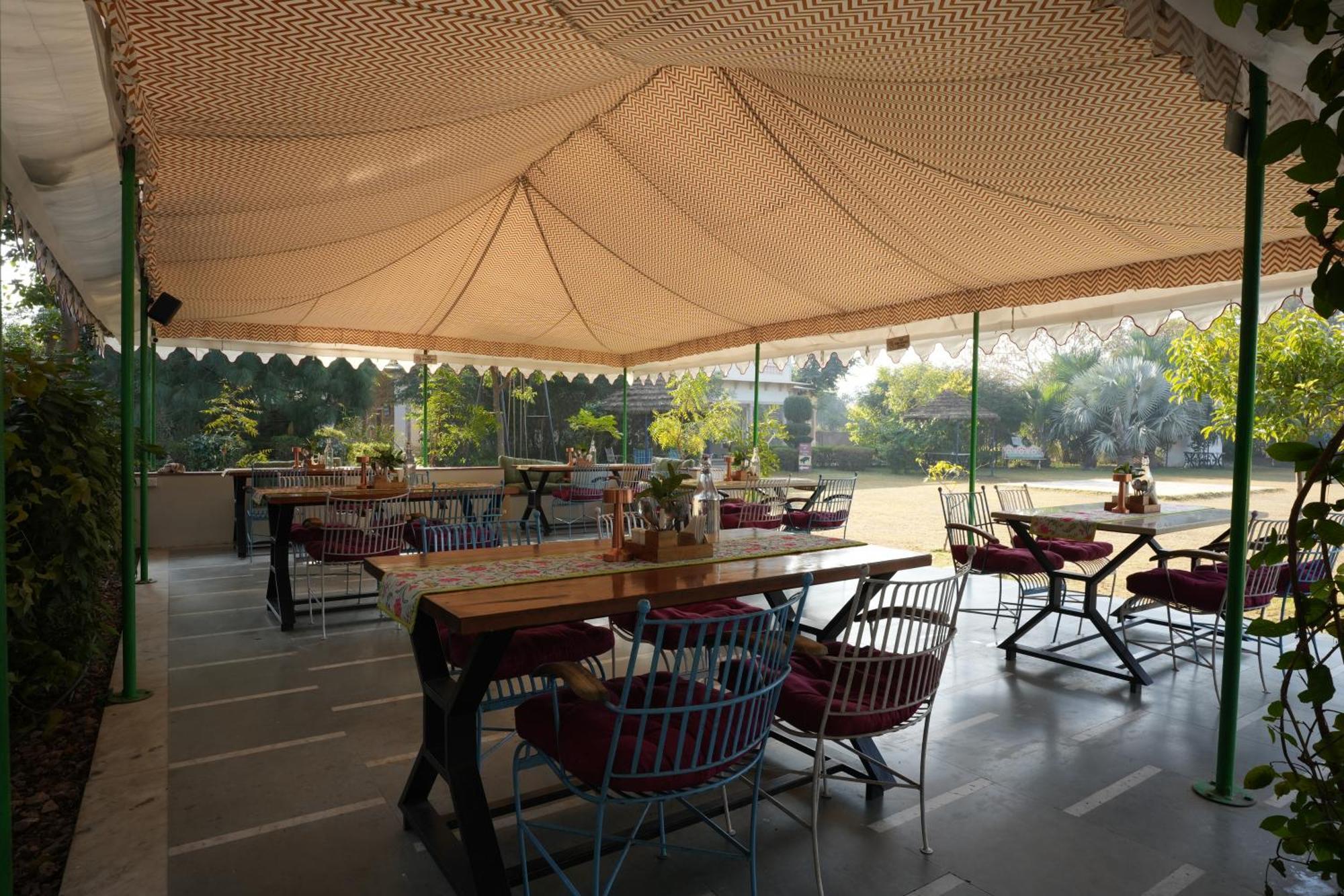 Astroport Sariska Treetop By Eight Continents Tehla Buitenkant foto